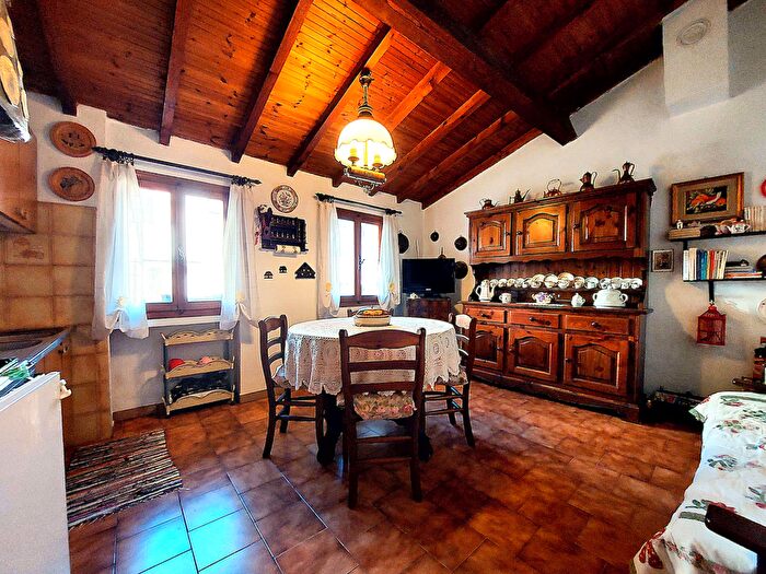 Casa quadrilocale in vendita in Via Madonnetta, Mendatica