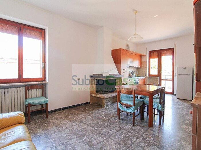 Appartamento con 5 locali in affitto in Viale Unità DItalia, Chieti Scalo, Chieti