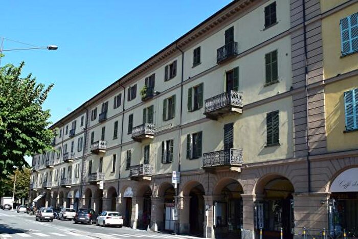 Appartamento con 5 locali in vendita in Via Martiri della Liberazione, Saluzzo