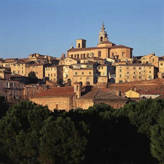 Appartamento con 6 locali in vendita in Gola della Rossa, Jesi