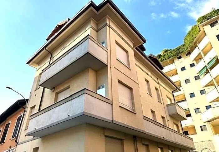 Casa bilocale in affitto in Via Anzani, Borghi, Como