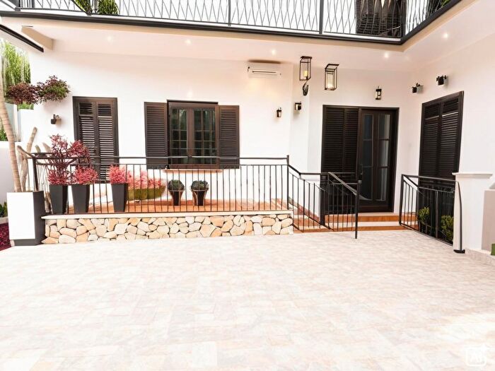 Appartamento trilocale in vendita in Via Alessandro Volta, Gricignano Di Aversa