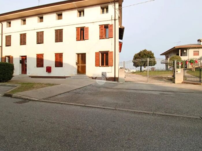 Casa trilocale in vendita in Via Roma, San Vito Al Torre