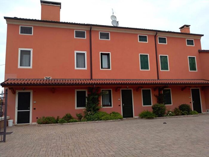 Appartamento con 6 locali in affitto in Centro, Grumolo delle Abbadesse