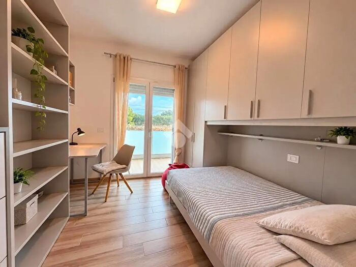 Appartamento trilocale in vendita in Via degli Astri, Cagliari