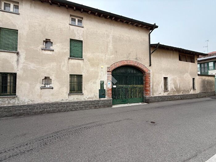 Casa quadrilocale in vendita in Via Alzeni, Trescore Cremasco