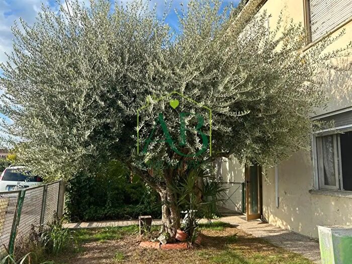 Casa con 6 locali in vendita in Russi