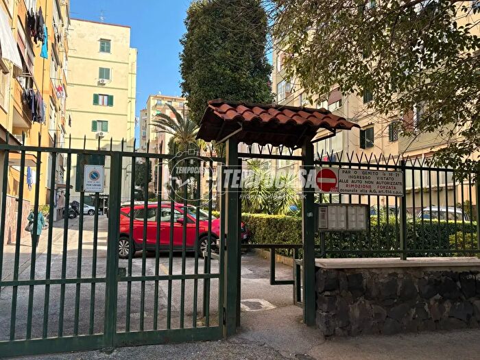 Appartamento bilocale in vendita in Via Saverio Altamura, Napoli