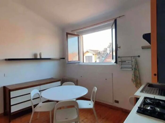 Appartamento monolocale in affitto in Via Melzo, Milano