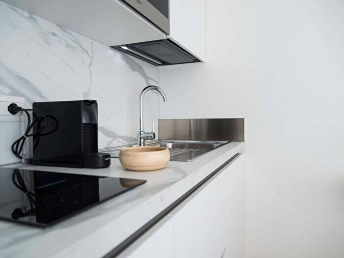 Appartamento monolocale in affitto in Via Amatore Sciesa, Montenero, Milano