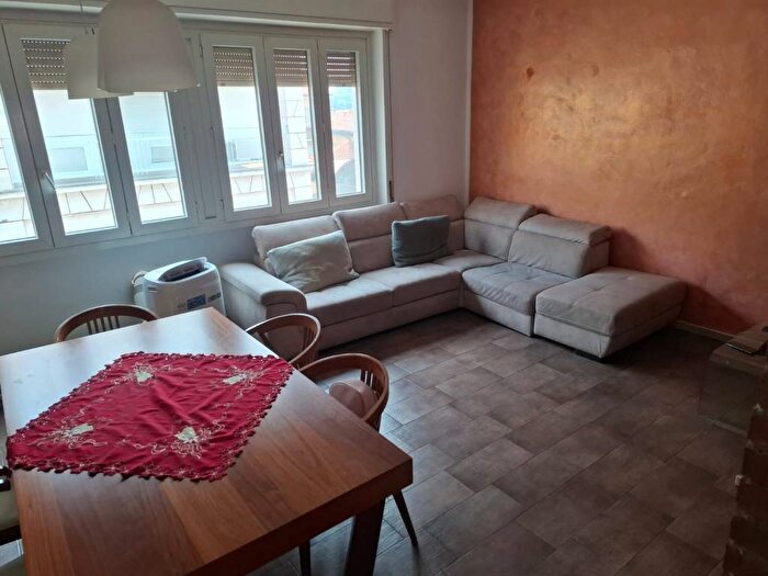 Appartamento trilocale in affitto in Via Roma, Centro, Inverigo