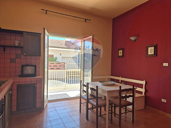 Appartamento con 5 locali in vendita in Via dei Nebrodi, Santa Croce Camerina