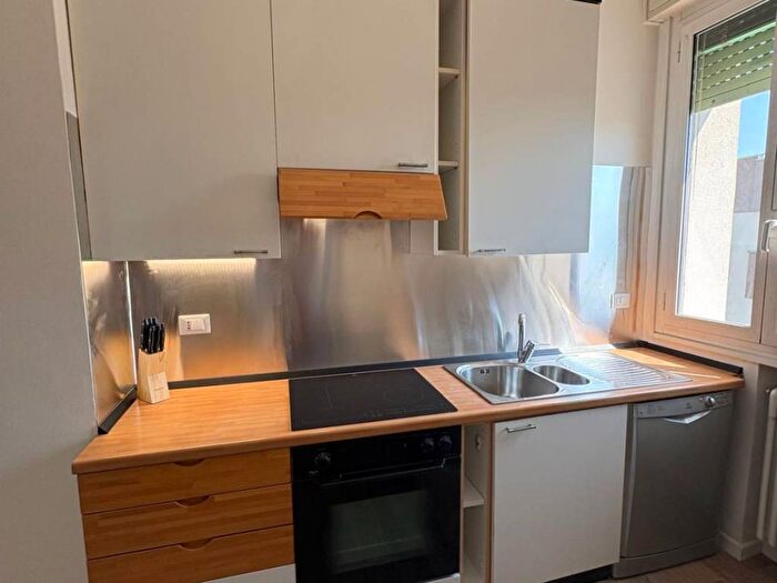 Appartamento trilocale in affitto in Via Paganino Bonafede, Mazzini Fossolo, Bologna