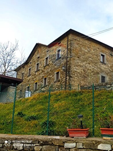 Appartamento con 7 locali in vendita in Loc Villa di Compito, Chiusi Della Verna
