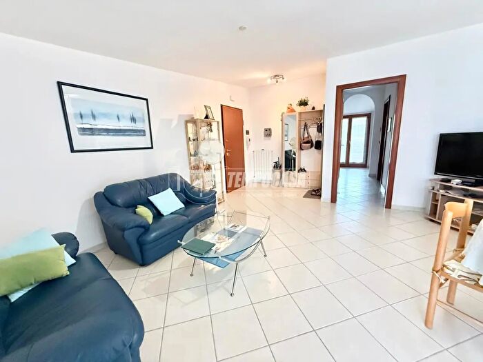 Appartamento con 5 locali in vendita in Montesilvano