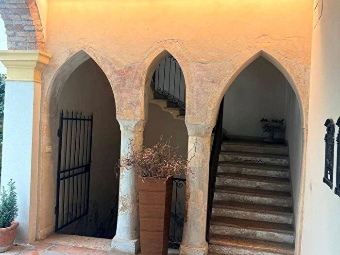 Appartamento bilocale in affitto in Via Carlo Cocastelli, Centro, Mantova