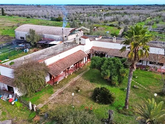 Casa con 17 locali in vendita in San Niceta, Melendugno