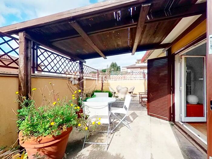 Appartamento bilocale in vendita in Via Gregorio VII, Roma