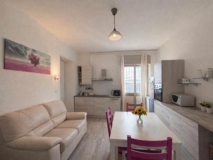 Appartamento quadrilocale in affitto in Via Pastrengo, Mercato Santa Maria, Moncalieri