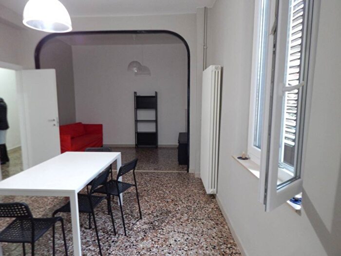 Appartamento trilocale in affitto in Strada Massimo DAzeglio, Parco Ducale Oltretorrente, Parma