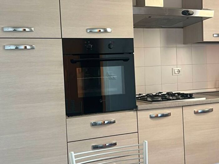 Appartamento con 5 locali in affitto in Via San Vitale, San Vitale, Bologna