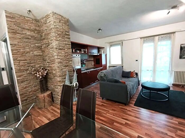 Appartamento bilocale in vendita in Via Barat, Chatillon