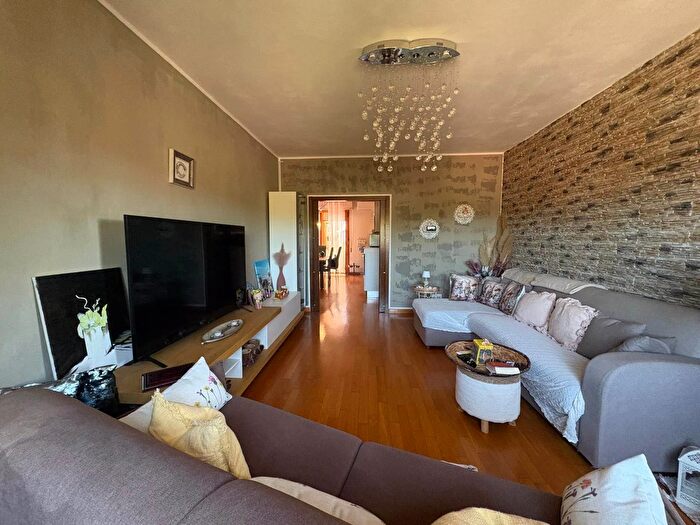 Appartamento quadrilocale in vendita in Via II Giugno a Certaldo Firenze, Certaldo