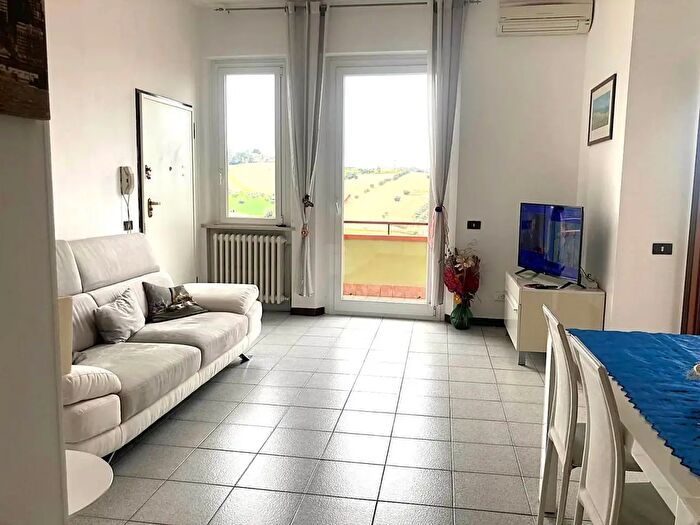 Appartamento con 5 locali in vendita in Ancona