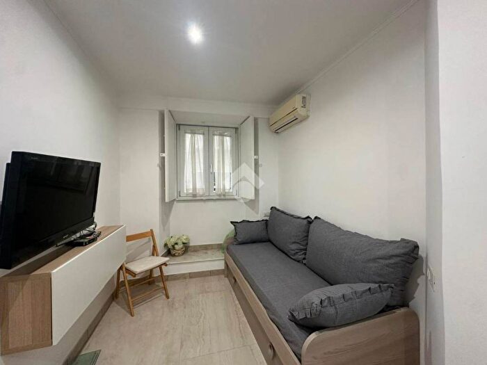 Appartamento monolocale in affitto in Via Santa Teresella degli Spagnoli, Quartieri Spagnoli, Napoli