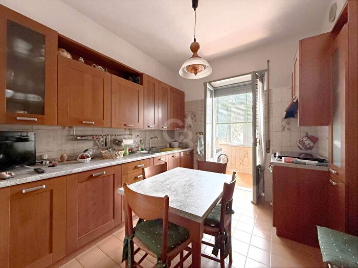 Appartamento con 5 locali in affitto in Via Monte Rosso, Murialdo Cappuccini, Viterbo