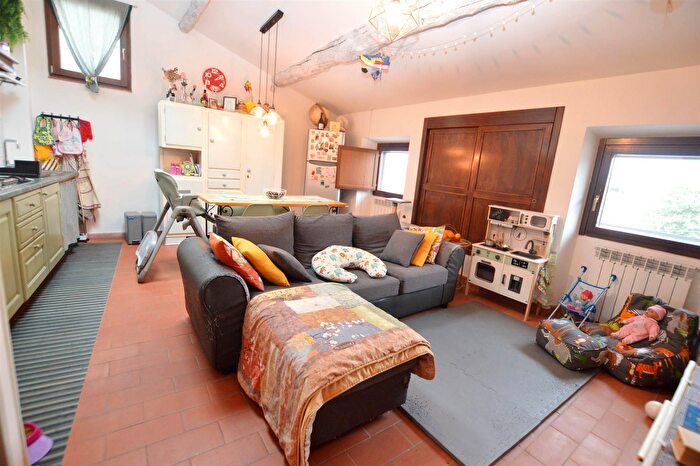 Casa trilocale in vendita in Via di Tempagnano, Lucca