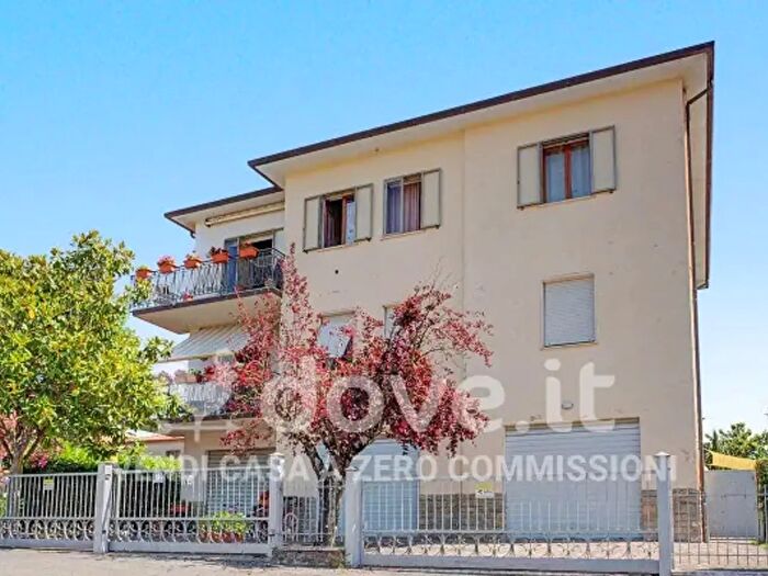 Casa con 6 locali in vendita in Via Giardinella, Anghiari