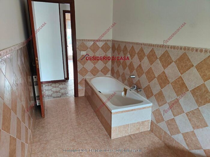 Appartamento quadrilocale in vendita in Palermo