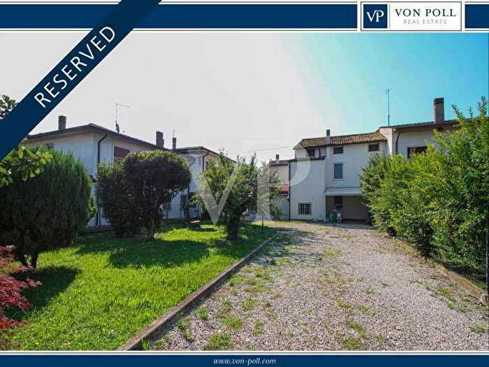 Casa con 6 locali in affitto in Via Antonio Pigafetta, Ospedaletto, Bolzano Vicentino