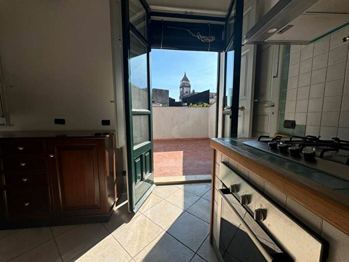 Appartamento con 5 locali in affitto in Via Laudani, Centro, Pedara