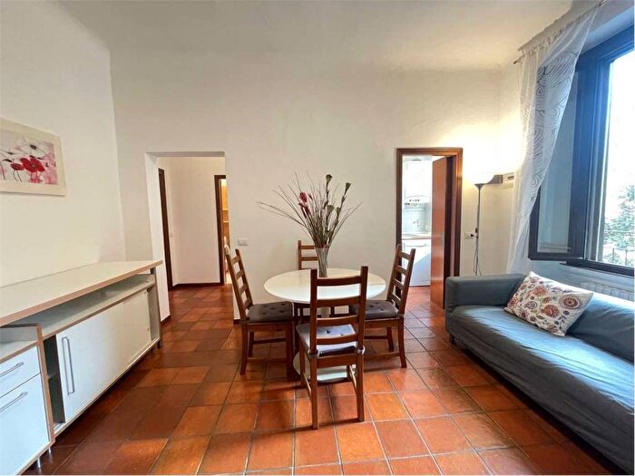 Appartamento trilocale in affitto in Via Monte Palombino, Santa Giulia, Milano