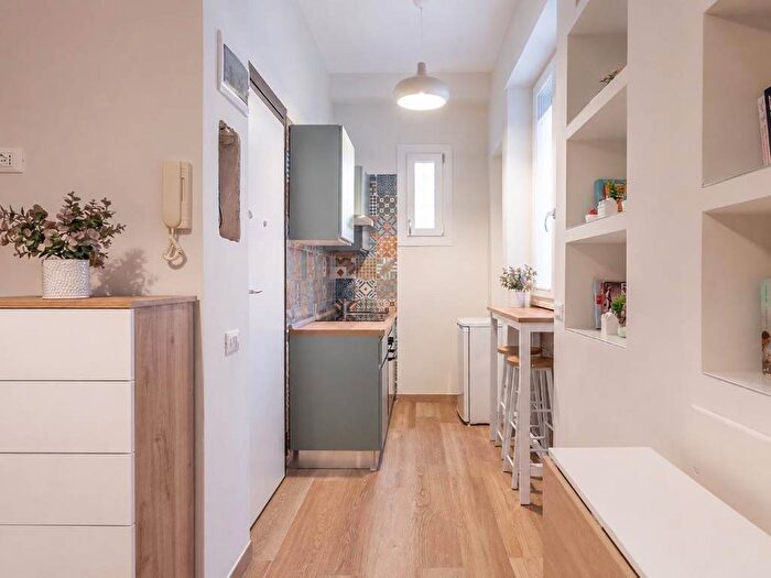 Appartamento monolocale in affitto in Via Tommaso da Celano, Appio Latino, Roma