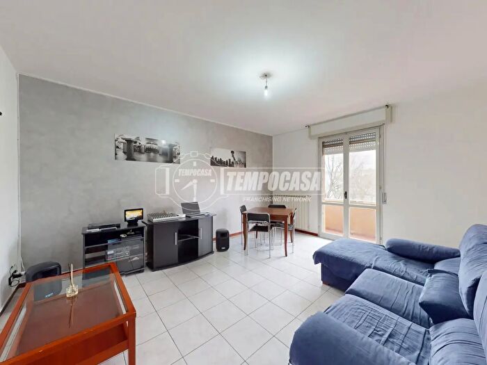 Appartamento trilocale in vendita in Via a Costa, Bagnolo In Piano