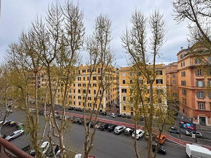 Appartamento bilocale in affitto in Viale delle Milizie, Mazzini Delle Vittorie, Roma