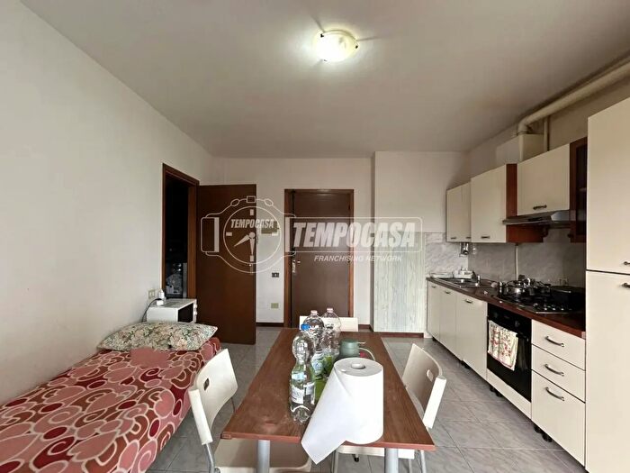 Appartamento bilocale in vendita in Via SantAngela Merici, Chiari