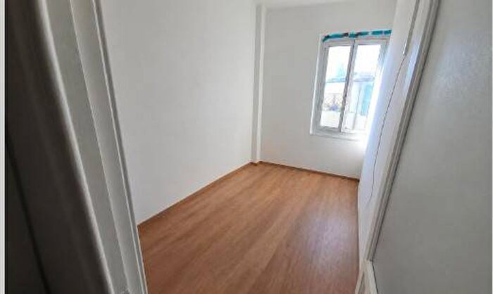 Appartamento trilocale in affitto in Via Giacomo Giovanetti, Sampierdarena, Genova