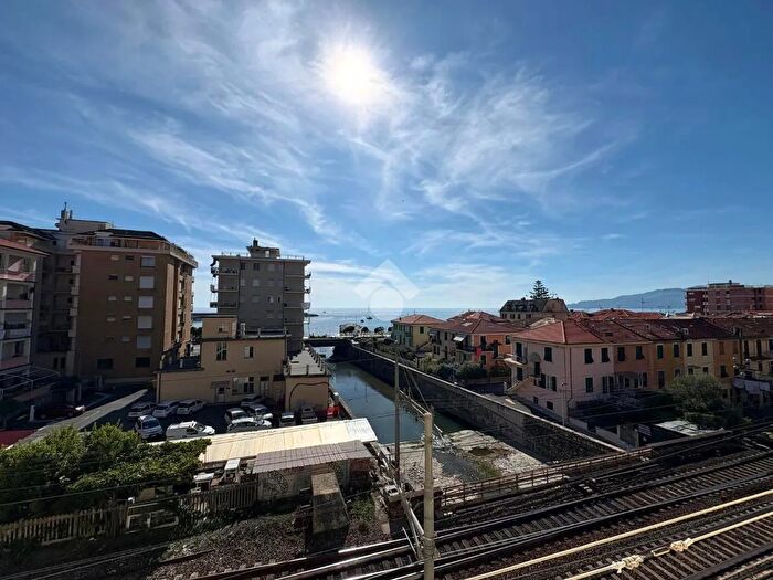 Appartamento con 6 locali in vendita in Corso Italia, Chiavari