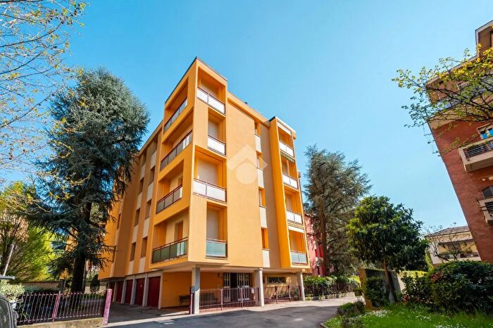 Appartamento quadrilocale in vendita in Via del Greto, Bologna