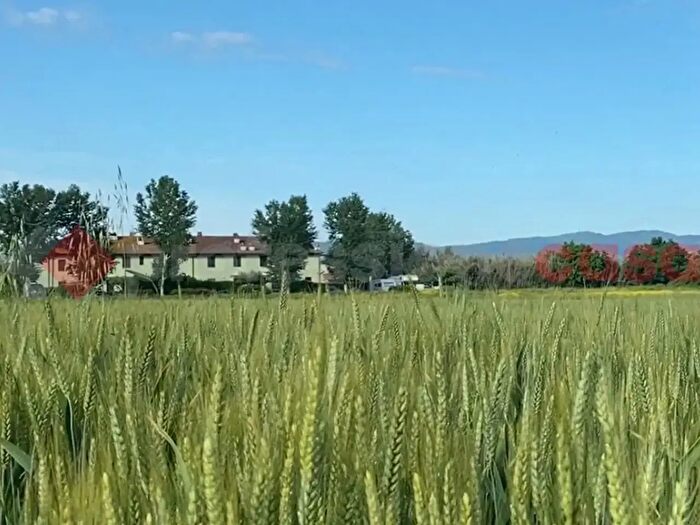 Appartamento trilocale in vendita in Via della Vigna, Campi Bisenzio