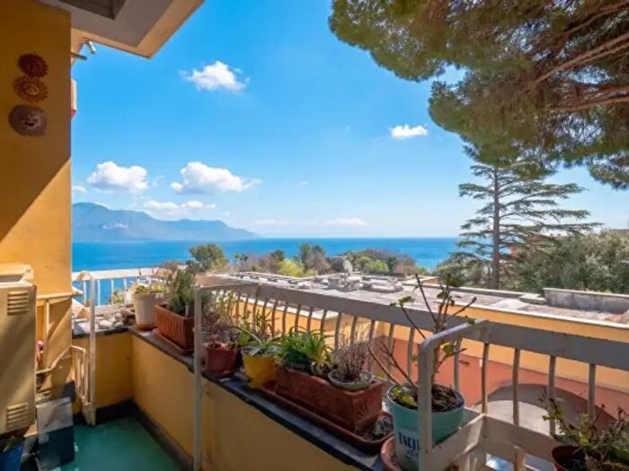 Appartamento con 5 locali in vendita in Via del Lago, Arenzano