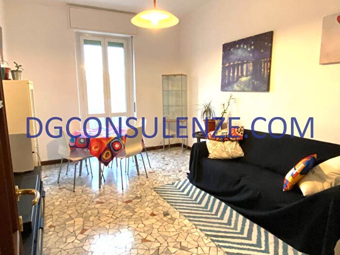 Appartamento trilocale in affitto in Via Negroli, Argonne Corsica, Milano
