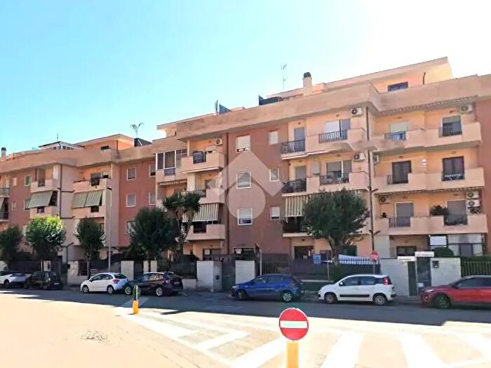 Appartamento con 5 locali in vendita in Via Giustiniano, Aprilia