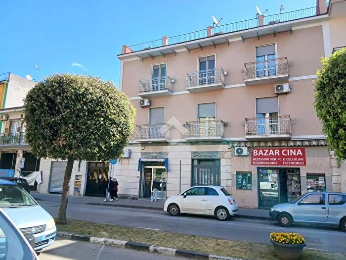 Appartamento trilocale in affitto in Viale Alfa Romeo, Pomigliano DArco