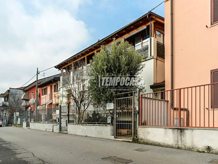 Appartamento trilocale in vendita in Via Cassanese, Segrate