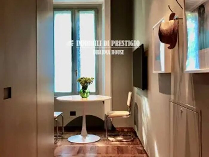 Appartamento bilocale in affitto in Viale Regina Margherita, Milano